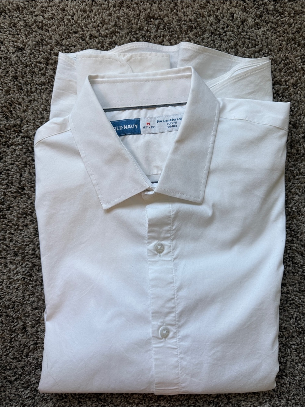 Old Navy Pro Signature Slim Fit Go-Dry White Button Down Dress Shirt